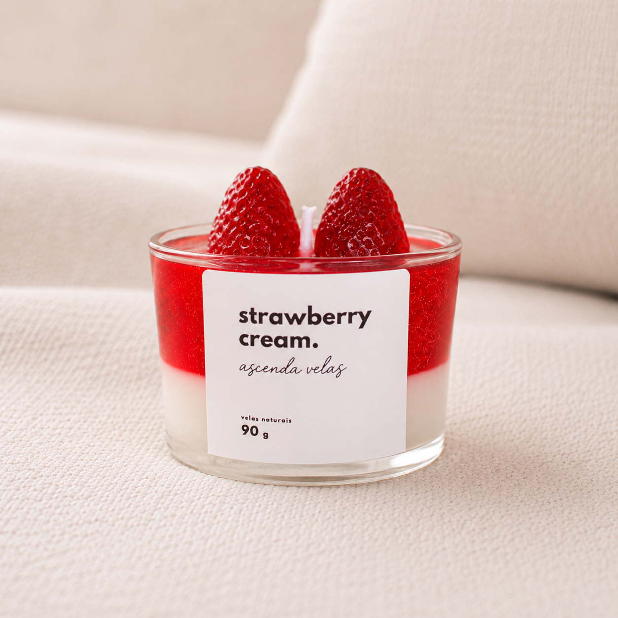 Vela Strawberry Cream da coleção CREAM